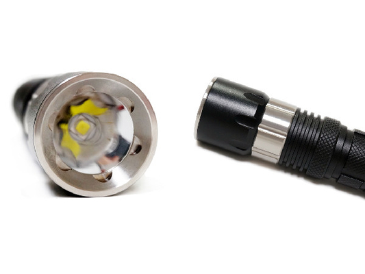 Grado magnético controlado de la prenda impermeable de la linterna de LED IPX7 del bombero