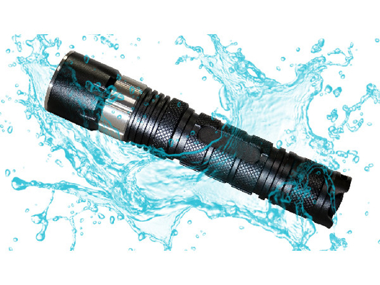 Grado magnético controlado de la prenda impermeable de la linterna de LED IPX7 del bombero