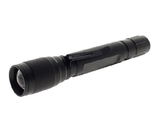 tradicional handsize la linterna de enfoque llevada cree práctico del alto lumen de las baterías 2*AA para el EDC