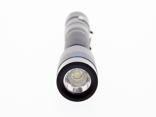 Doctor la temperatura de color tamaño pequeño 6400K de la linterna de la pluma de Pocket LED