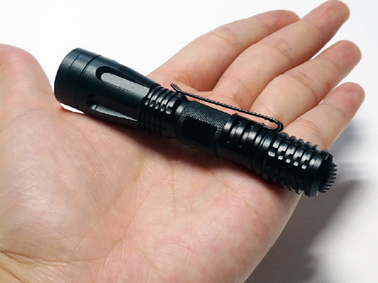 Mini resistencia de agua excelente de la linterna IPX7 del llavero del LED 0.5W de potencia de salida