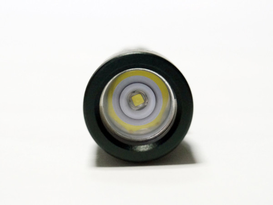 80 militares de la linterna XPG R5 ha III del llavero del lumen LED califican el interruptor de botón