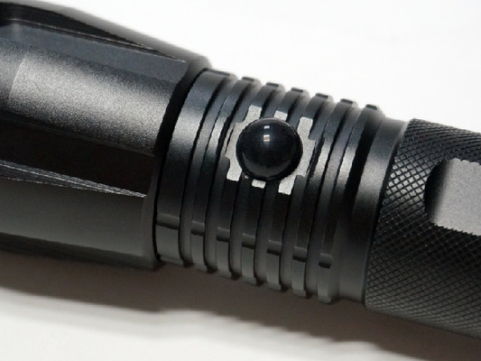 500 temporeros llevados resistentes del color de la linterna 6400K del Cree T6 del lumen para buscar