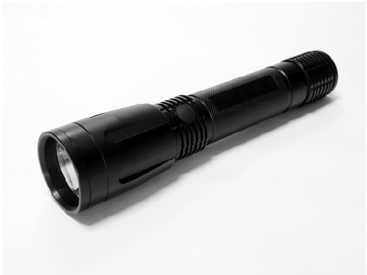 Linterna de LED al aire libre impermeable IP67 para la seguridad de la policía/los militares tácticos