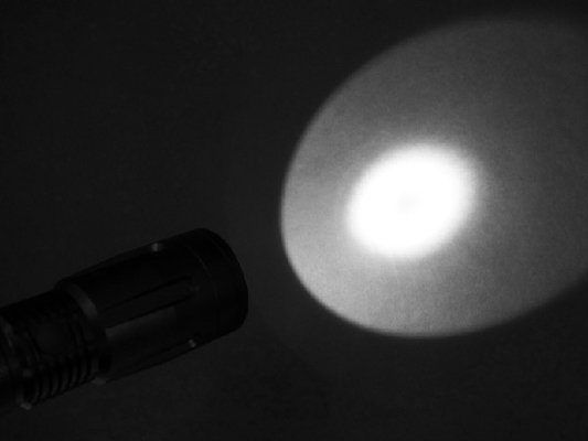 Aero- salida de la prueba 10W del tiempo de la linterna de la aplicación de ley de la caza del grado