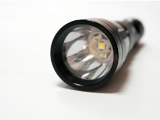 Linterna de LED recargable de la batería 500 Lumen18650 para acampar al aire libre