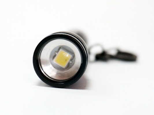 Distancia del haz de la linterna los 40m del llavero de la antorcha LED de la mano de la aleación de aluminio