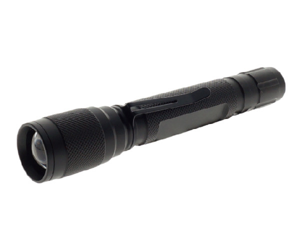 tradicional handsize la linterna de enfoque llevada cree práctico del alto lumen de las baterías 2*AA para el EDC