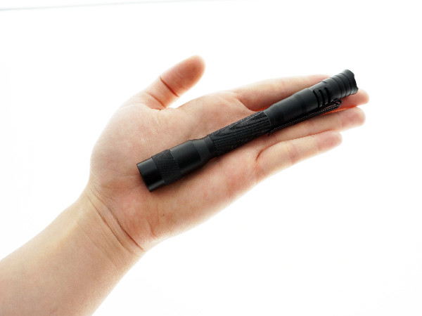 Doctor la temperatura de color tamaño pequeño 6400K de la linterna de la pluma de Pocket LED