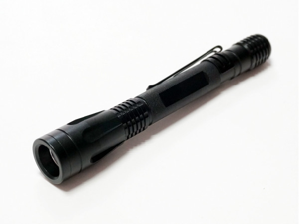 80 militares de la linterna XPG R5 ha III del llavero del lumen LED califican el interruptor de botón